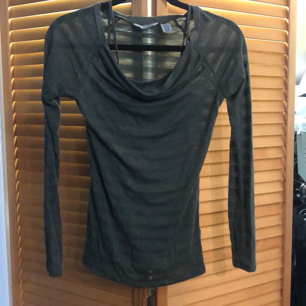 Derek heart long sleeve boat neck small